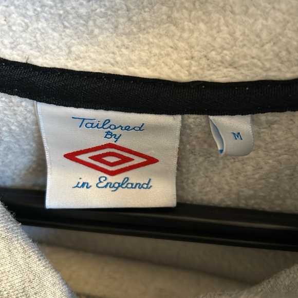 Umbro Light Gray Sweatshirt with Black Logo - Picture 3 of 3